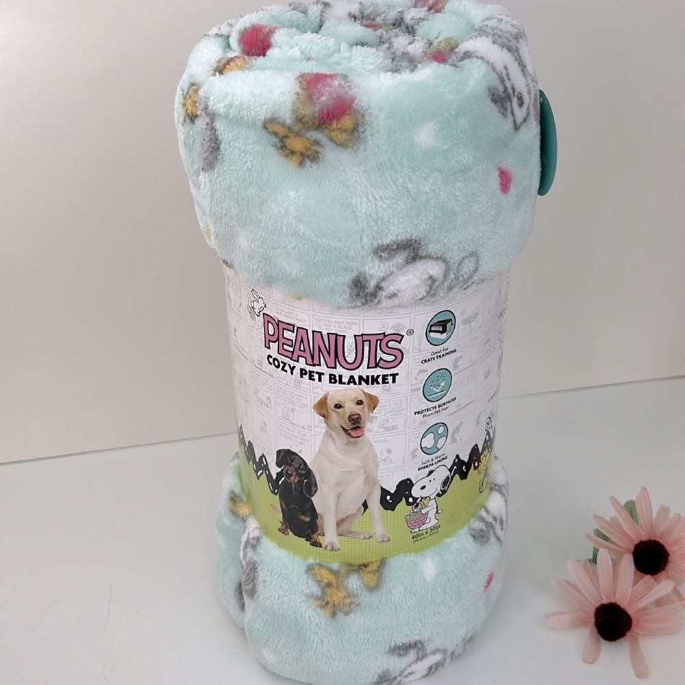 Peanuts Snoopy Pet Blanket 40”x50” soft and cozy cute Easter design NWT!